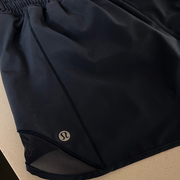 Hotty Hot Low-Rise Lined Short 4” - Picture 3 of 5